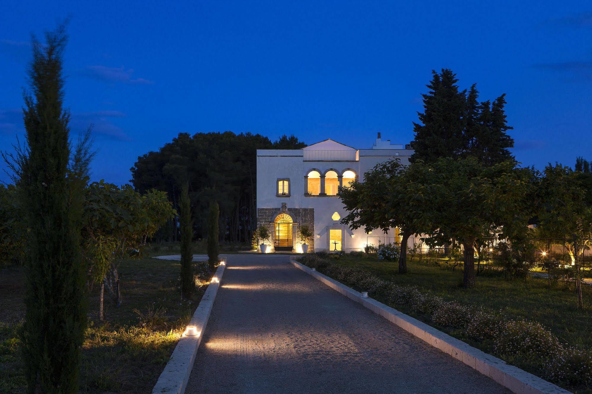 Critabianca - Masseria In Salento Cutrofiano Buitenkant foto